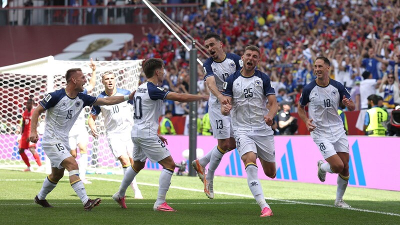 Thụy Sĩ vs Bosnia - Tiếp tục chia điểm